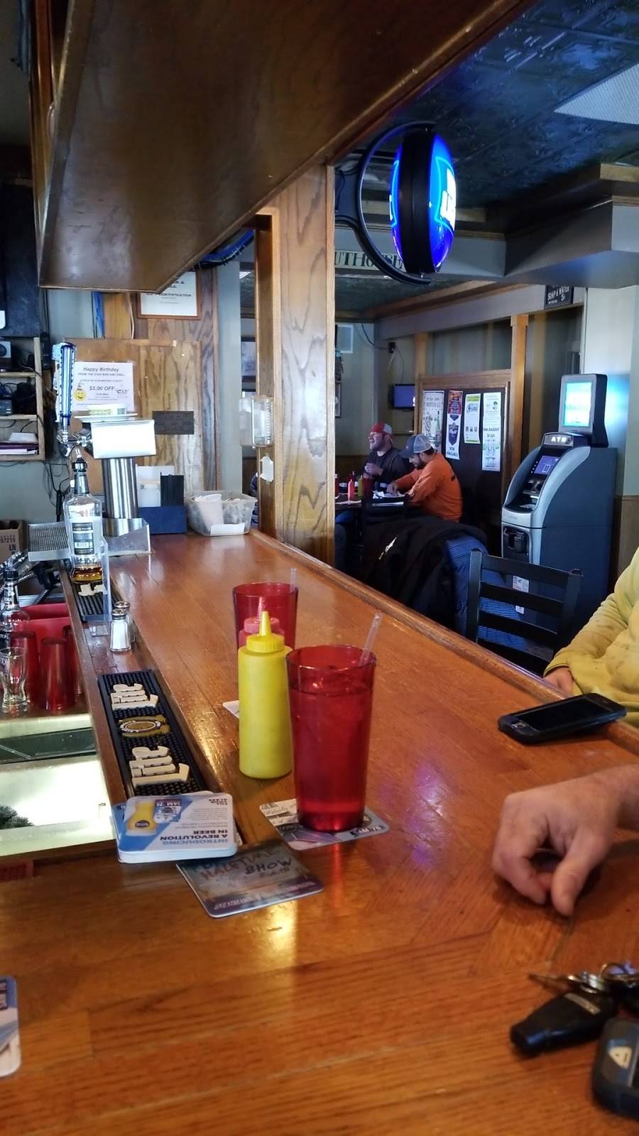 Star Bar & Grill | restaurant | 303 Church St, Fairfax, IA 52228, USA | 3198454045 OR +1 319-845-4045