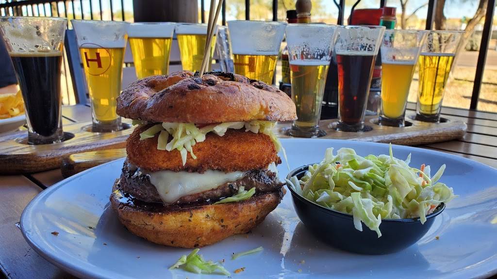 The Hub Grill and Bar | restaurant | 1860 S Stapley Dr, Mesa, AZ 85204, USA | 4804942699 OR +1 480-494-2699