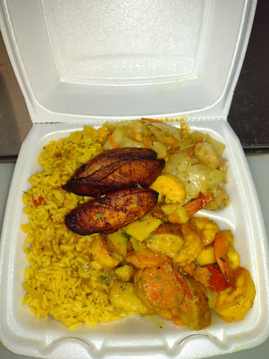 Caribbean Fusion Kitchen | restaurant | 9802 Liberty Rd, Randallstown, MD 21133, USA | 4434319394 OR +1 443-431-9394