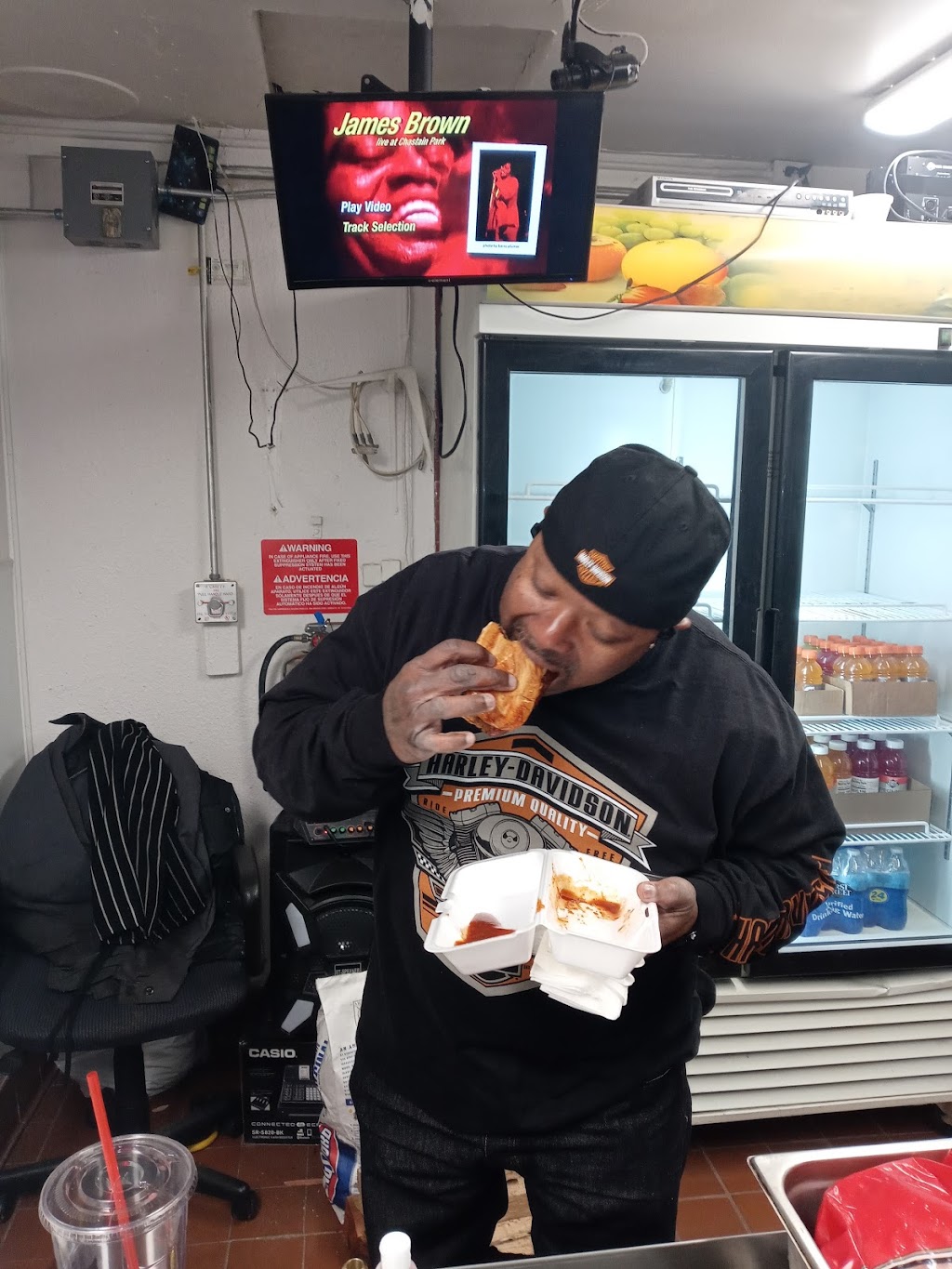 MoVal BBQ | restaurant | 24195 Sunnymead Boulevard, Moreno Valley, CA 92553, USA | 9516654463 OR +1 951-665-4463