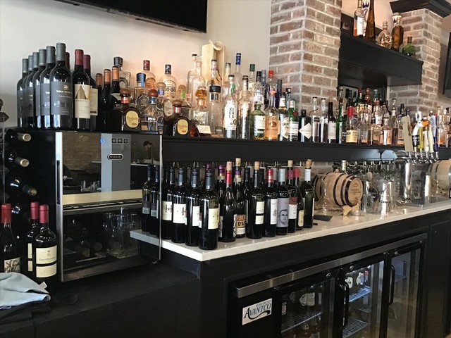 La Parra Restaurant & Bar | restaurant | 6710 Cermak Rd, Berwyn, IL 60402, USA | 7083175339 OR +1 708-317-5339