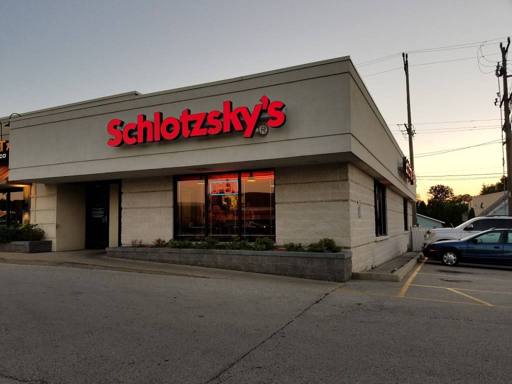 Schlotzskys | bakery | 2705 S 108th St, West Allis, WI 53227, USA | 4145418877 OR +1 414-541-8877