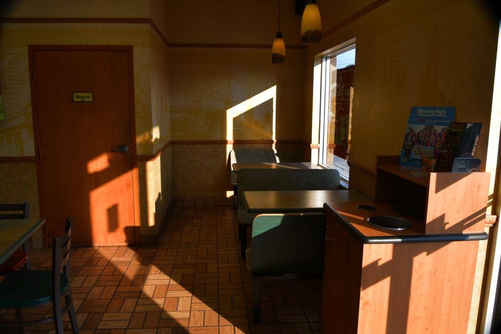 Subway | restaurant | 325 E Main St, Macungie, PA 18062, USA | 6109674967 OR +1 610-967-4967