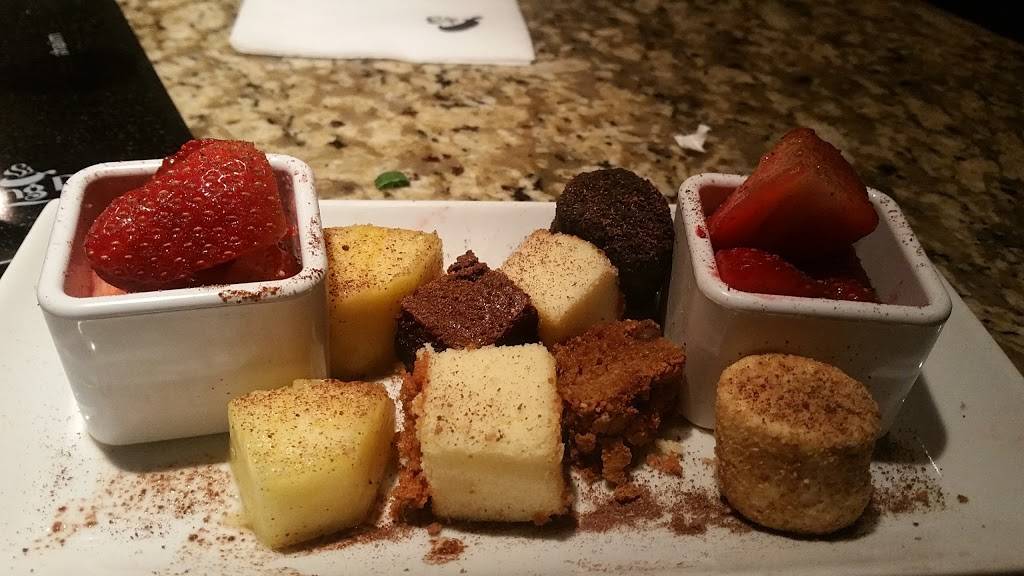 The Melting Pot | restaurant | 901 S Kings Dr #140B, Charlotte, NC 28204, USA | 7043344400 OR +1 704-334-4400