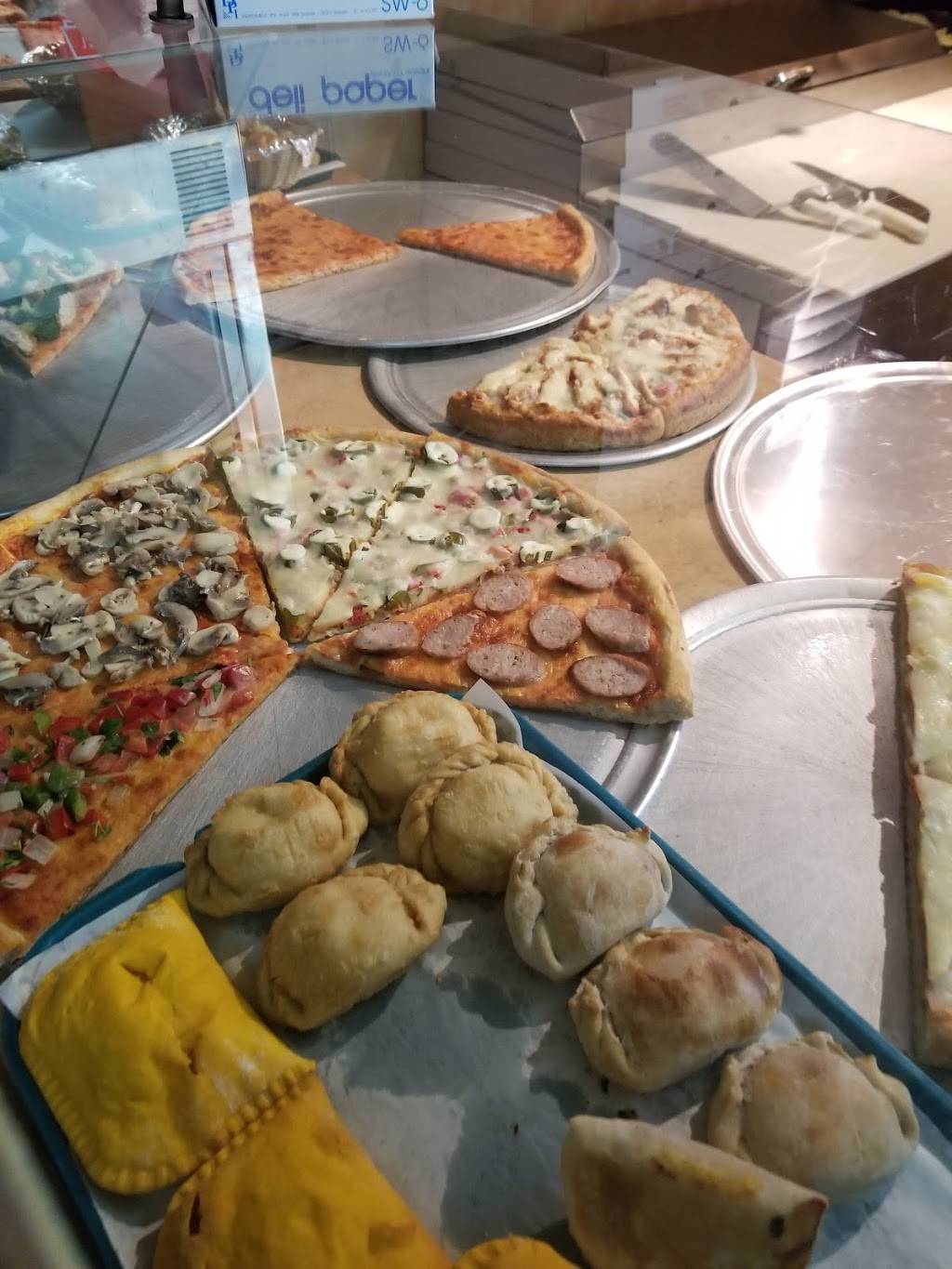 Taste of Dollys | restaurant | 40-07 111th St, Corona, NY 11368, USA | 7185651420 OR +1 718-565-1420