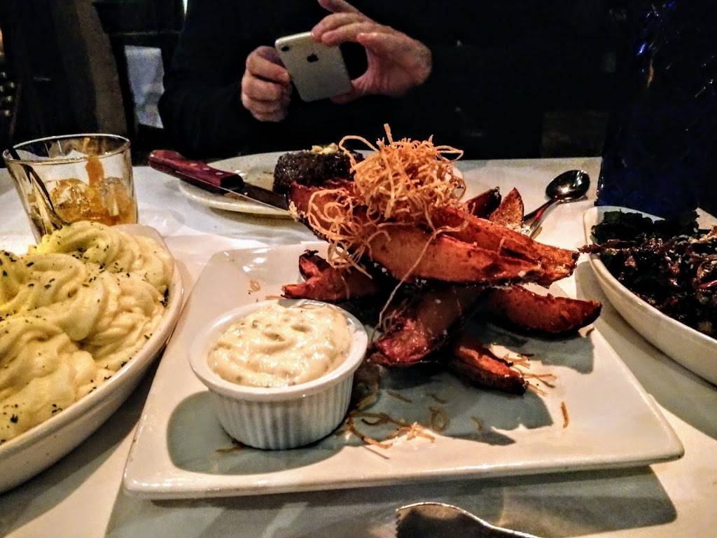 Perrys Steakhouse & Grille | restaurant | 15900 La Cantera Pkwy #22200, San Antonio, TX 78256, USA | 2105586161 OR +1 210-558-6161