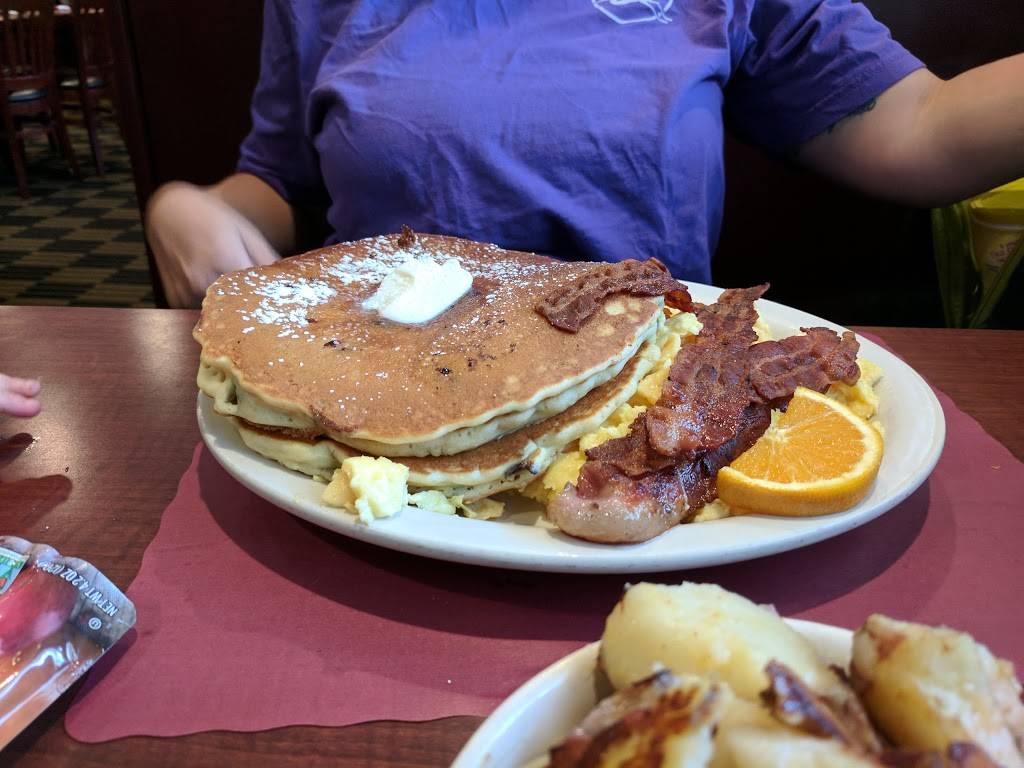 Omelette Factory | restaurant | 24 Schoosett St, Pembroke, MA 02359, USA | 7818264811 OR +1 781-826-4811