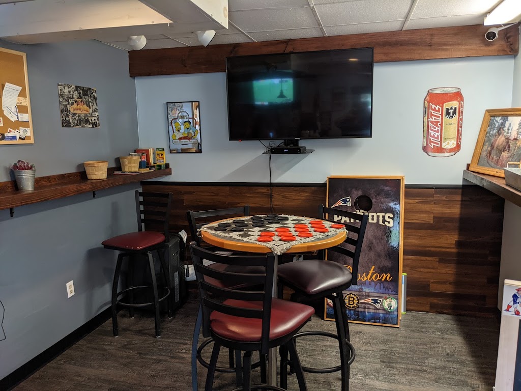 Gabby’s Roadhouse BBQ | restaurant | 1124 Roosevelt Trail, Naples, ME 04055, USA | 2076939075 OR +1 207-693-9075