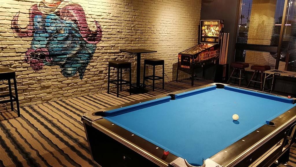 Blue Ox Tavern | restaurant | 5825 W Sahara Ave Ste A, Las Vegas, NV 89146, USA | 7028712536 OR +1 702-871-2536