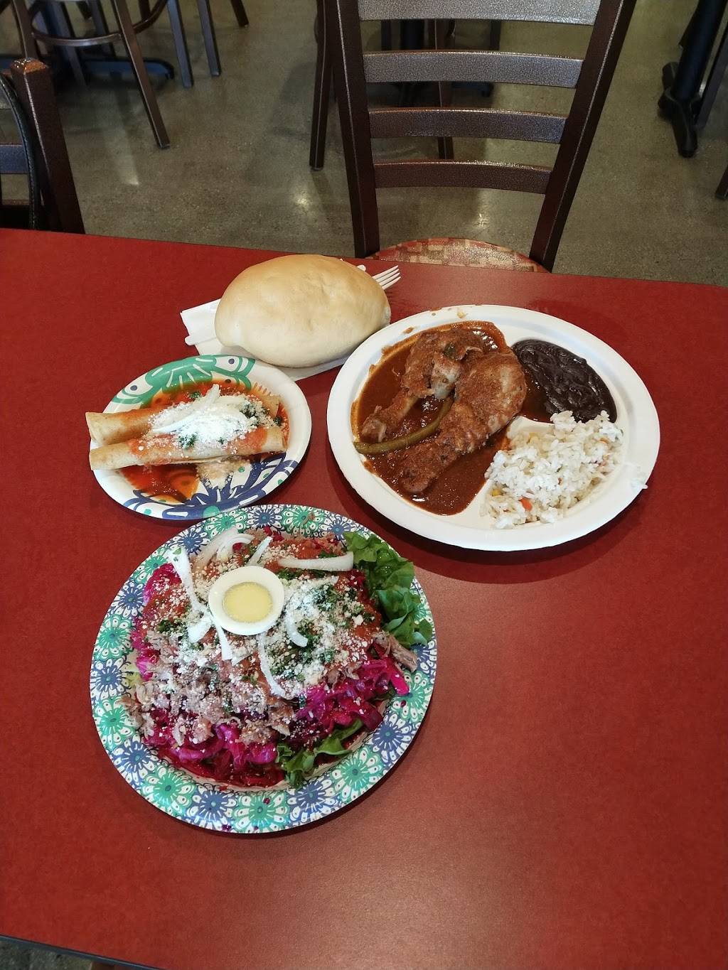 Guatemalteca Bakery Restaurant | restaurant | 5250 Atlantic Ave, Maywood, CA 90270, USA | 3234579490 OR +1 323-457-9490