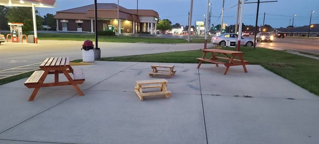 The Coffee Box | bakery | 2615 N Center St, Maryville, IL 62062, USA | 6182238060 OR +1 618-223-8060