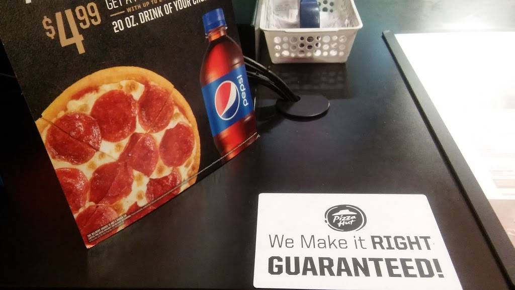 Pizza Hut | restaurant | 146 Walnut Ln, Travelers Rest, SC 29690, USA | 8648344790 OR +1 864-834-4790