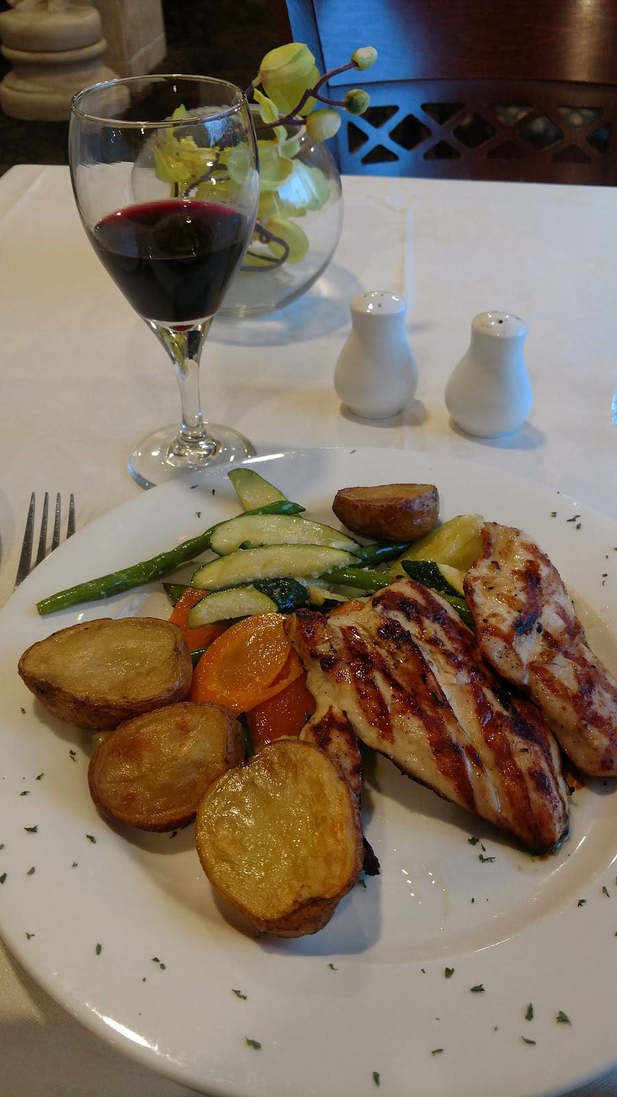 Botticelli Restaurant | restaurant | 705 Applewood Crescent, Concord, ON L4K 5V7, Canada | 9055322205 OR +1 905-532-2205