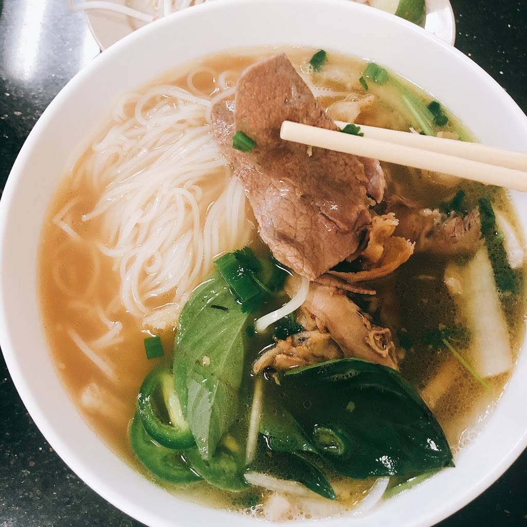 Pho Saigon | restaurant | 1972 N Texas St C, Fairfield, CA 94533, USA | 7074224383 OR +1 707-422-4383