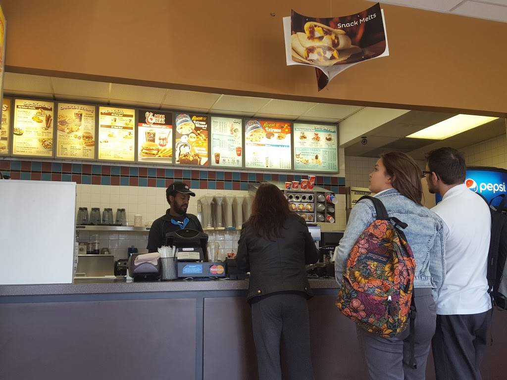 Dairy Queen | restaurant | 2957 Dufferin St, Toronto, ON M6B 3T1, Canada | 4167821885 OR +1 416-782-1885