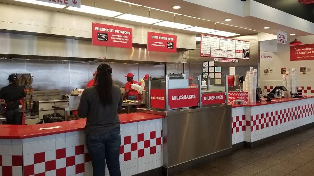 Five Guys | meal takeaway | 22641 Gratiot Ave, Eastpointe, MI 48021, USA | 5867733483 OR +1 586-773-3483