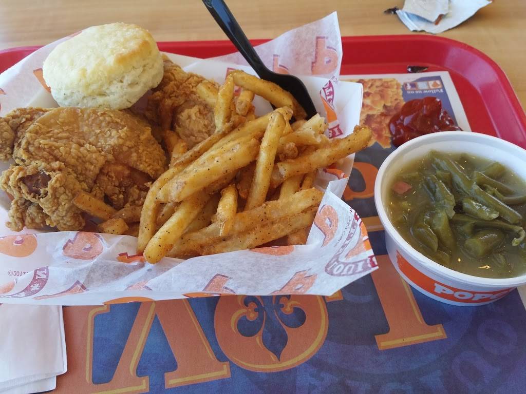 Popeyes Louisiana Kitchen | restaurant | 3748 S Carrier Pkwy, Grand Prairie, TX 75052, USA | 9722668818 OR +1 972-266-8818