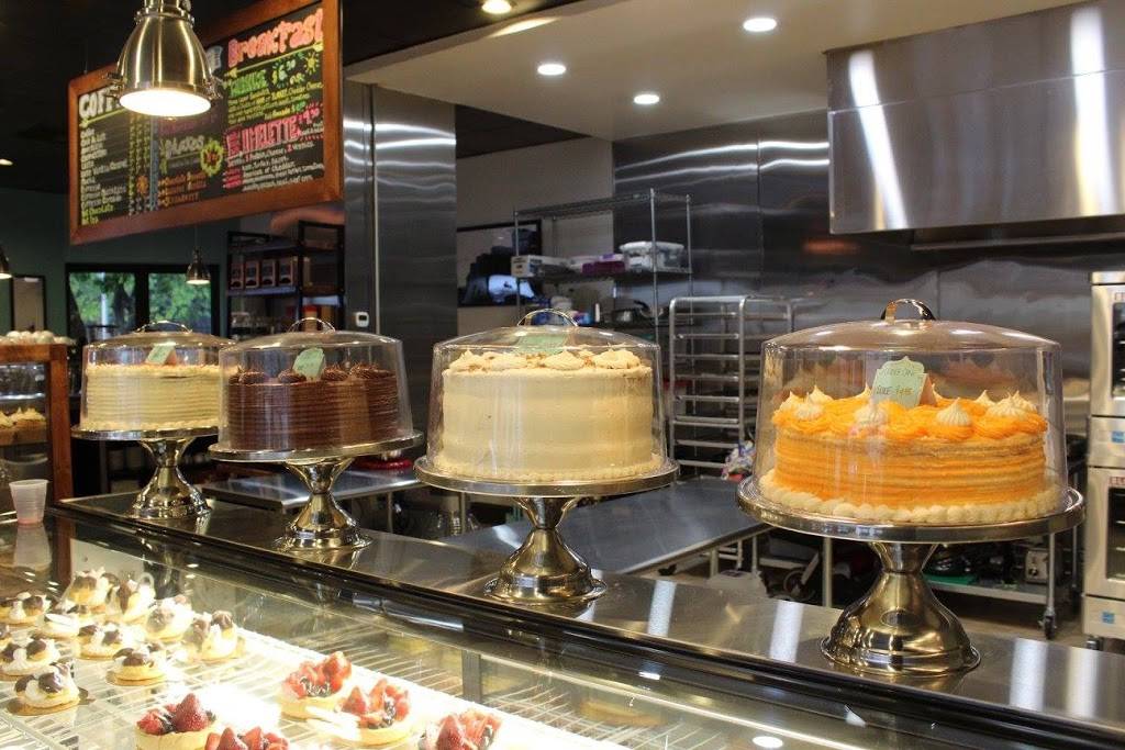 Kleins Bakery & Cafe | cafe | 4155 N Broadway, Chicago, IL 60613, USA | 7738570525 OR +1 773-857-0525