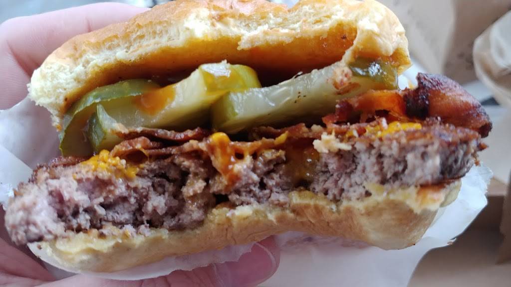 Shake Shack | restaurant | 50 Massachusetts Ave NW, Washington, DC 20002, USA | 2026842428 OR +1 202-684-2428