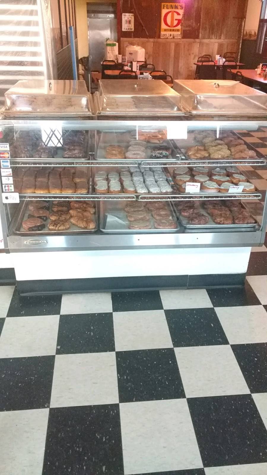 The Pantry Doerr Restaurant & Bakery | restaurant | 13 W Lapeer Rd, Peck, MI 48466, USA | 8103785055 OR +1 810-378-5055