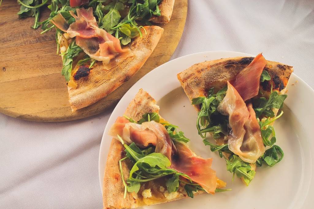 Dels Enoteca Pizzeria | restaurant | 2980 King St E, Kitchener, ON N2A 1A9, Canada | 5198932911 OR +1 519-893-2911