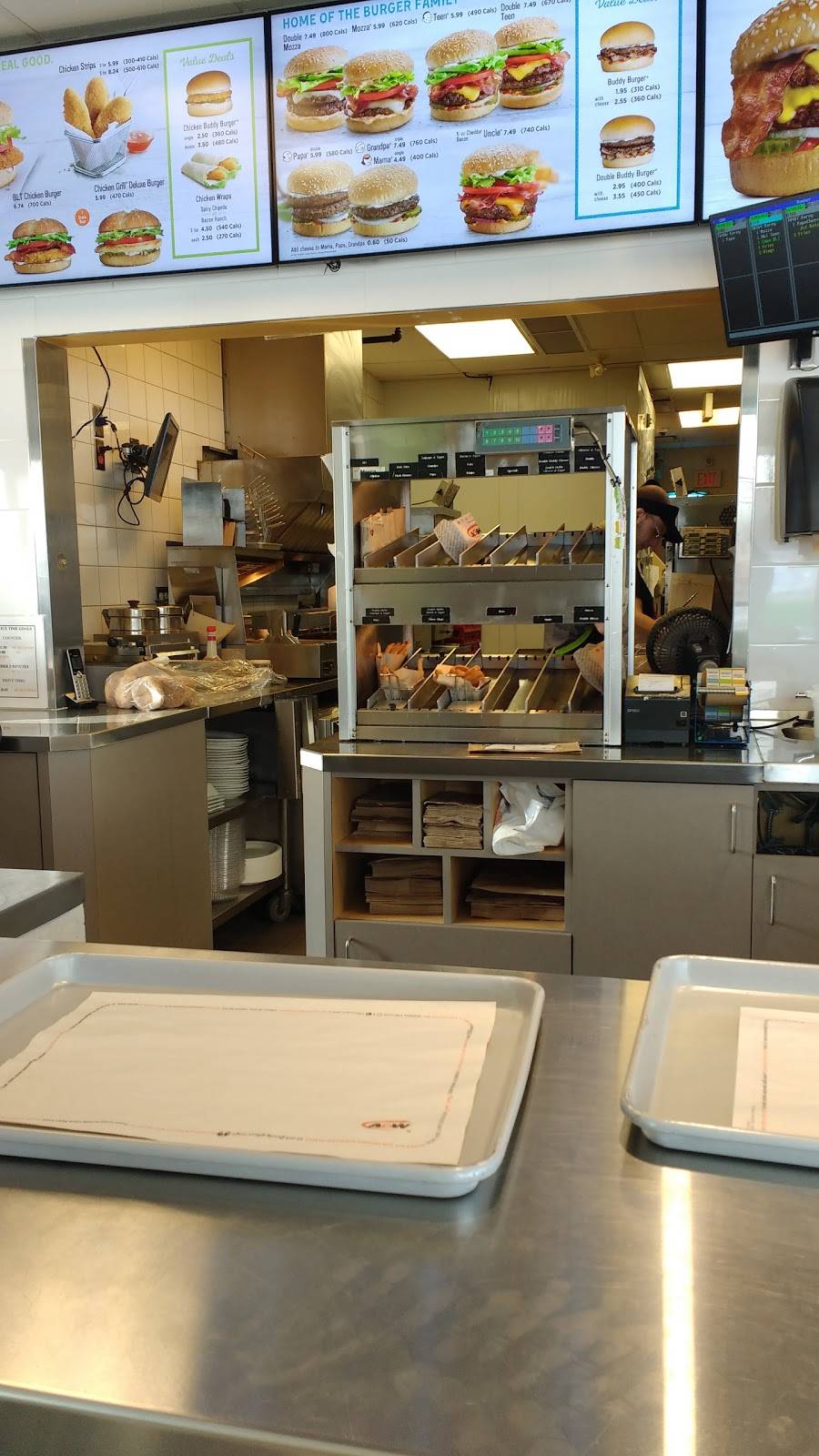 A&W Canada | restaurant | 505 Grand Ave W, Chatham-Kent, ON N7L 1C5, Canada | 5193519376 OR +1 519-351-9376