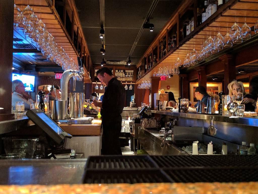 Houstons | restaurant | 5318 Belt Line Rd, Dallas, TX 75254, USA | 9729601752 OR +1 972-960-1752