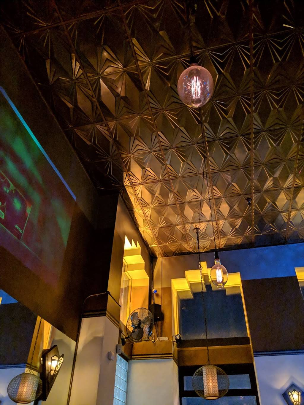 Orbit Room | restaurant | 1900 Market St, San Francisco, CA 94102, USA | 4159326655 OR +1 415-932-6655