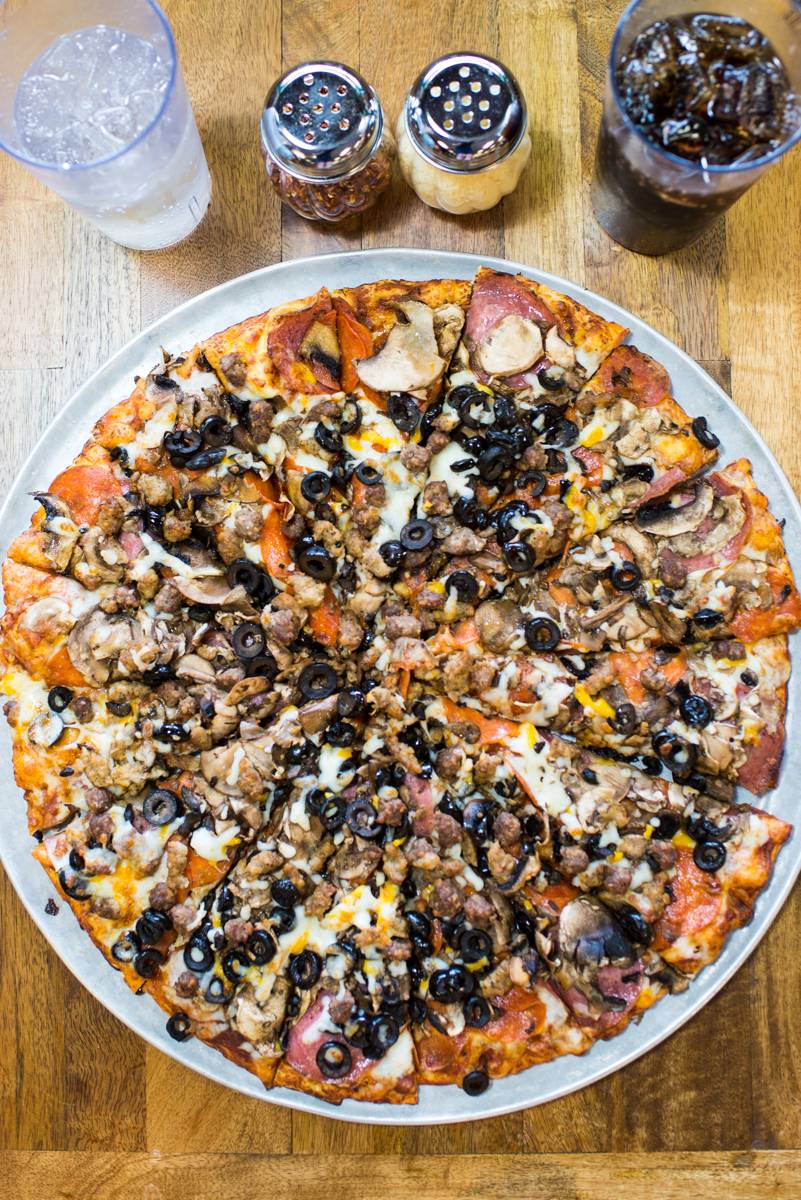 Abbys Legendary Pizza | meal delivery | 1913 Portland Rd, Newberg, OR 97132, USA | 5035383800 OR +1 503-538-3800