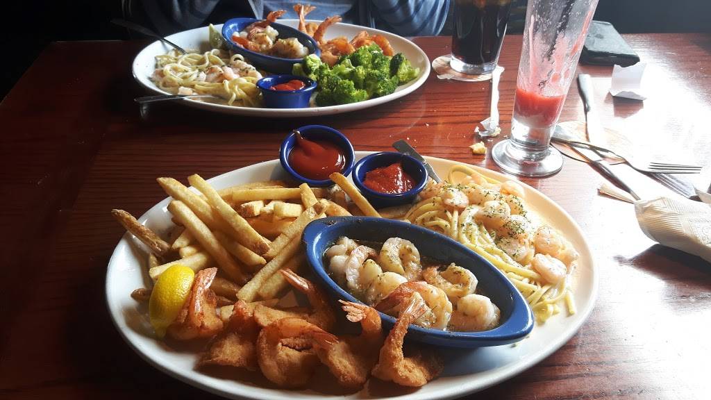 Red Lobster | restaurant | 311 King St W, Oshawa, ON L1J 2J8, Canada | 9054341143 OR +1 905-434-1143