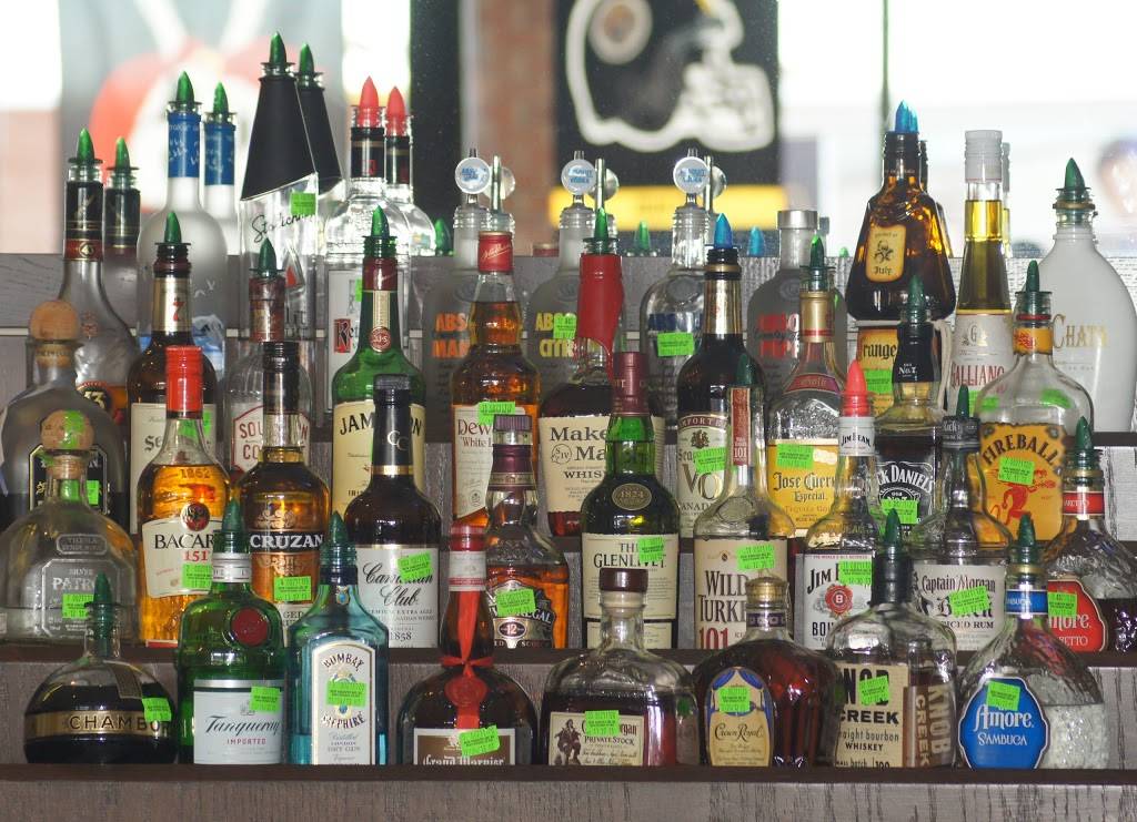 Joes Oasis | restaurant | 6400 Carolina Beach Rd #10 2957, Wilmington, NC 28412, USA | 9103998585 OR +1 910-399-8585