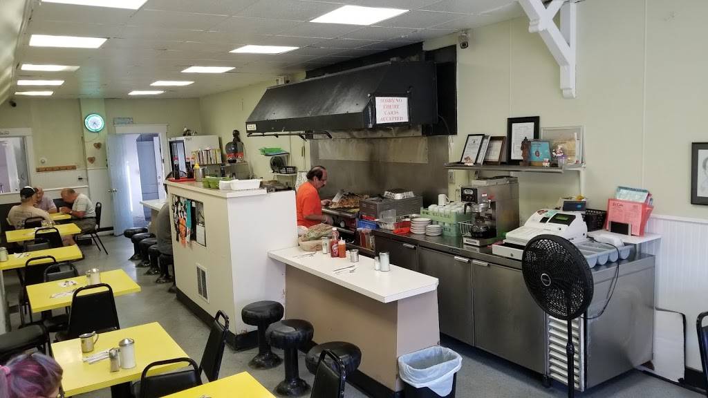 J.Js Cafe | restaurant | 265 Kenmore Ave, Buffalo, NY 14223, USA | 7168372310 OR +1 716-837-2310