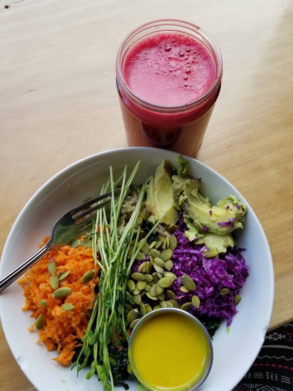 Nourish Wellness Cafe and Juice Bar | cafe | 10 Bridge St, Northampton, MA 01060, USA | 4137273260 OR +1 413-727-3260