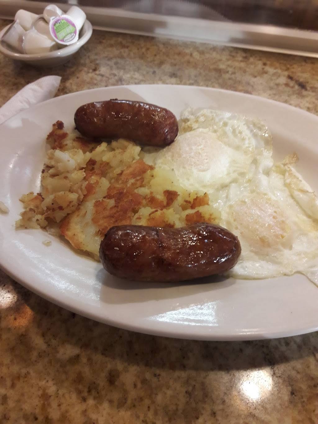 Tri-Valley Family Restaurant | restaurant | 366 Knickerbocker Rd, Dumont, NJ 07628, USA | 2013845044 OR +1 201-384-5044