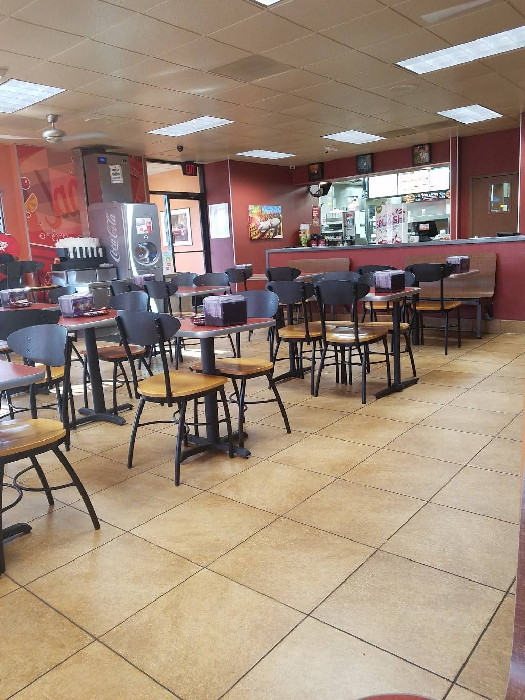 Jack in the Box | restaurant | 3111 W Florida Ave, Hemet, CA 92545, USA | 9517668890 OR +1 951-766-8890