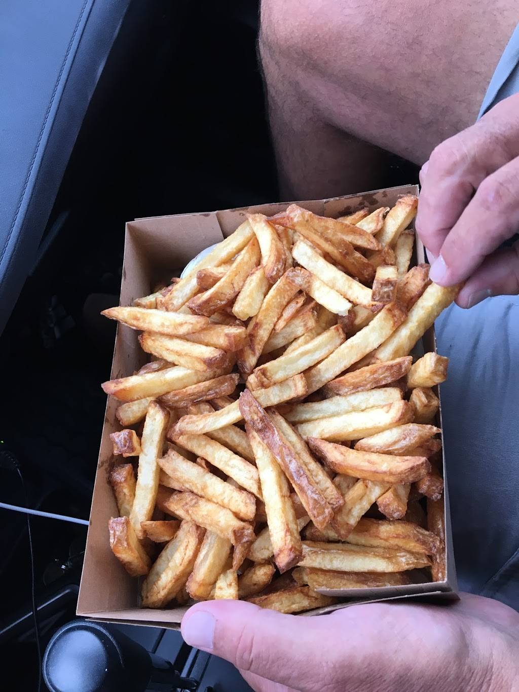 Gerrys Fast Food | restaurant | 1 Beach St, Southampton, ON N0H 2L0, Canada | 5197975665 OR +1 519-797-5665