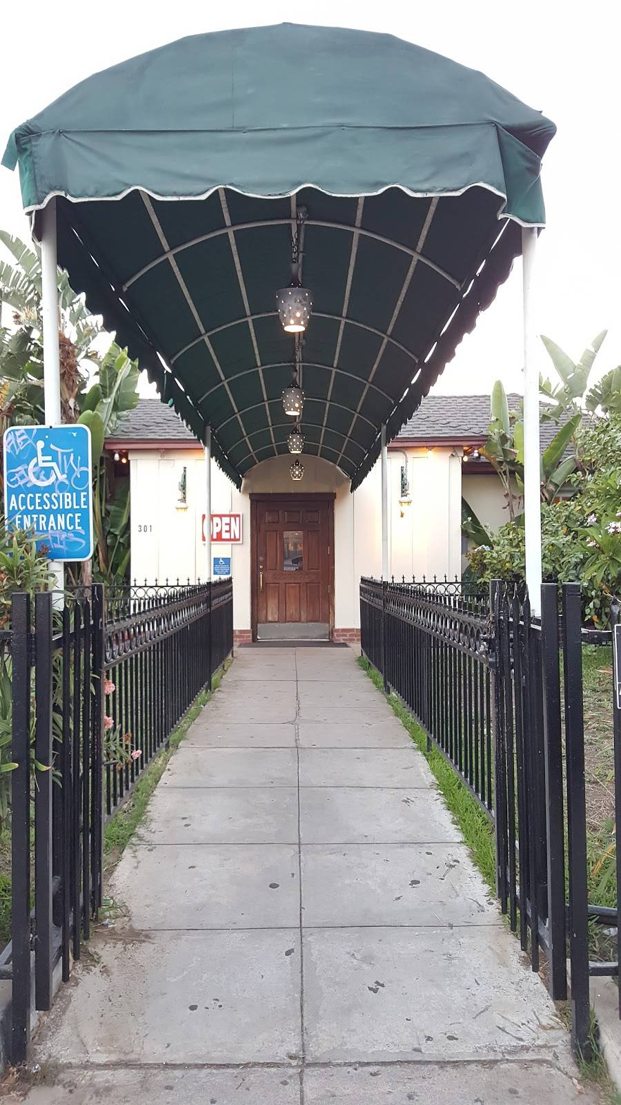 Atlacatl Restaurant | restaurant | 301 N Berendo St, Los Angeles, CA 90004, USA | 3236631404 OR +1 323-663-1404