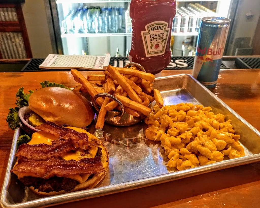 Sasquatch Jacks Hideaway Barroom & Grill | restaurant | 118 10th St SW, Waverly, IA 50677, USA | 3195592444 OR +1 319-559-2444