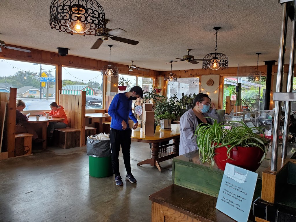 Green Salmon | cafe | 220 US-101, Yachats, OR 97498, USA | 5415473077 OR +1 541-547-3077