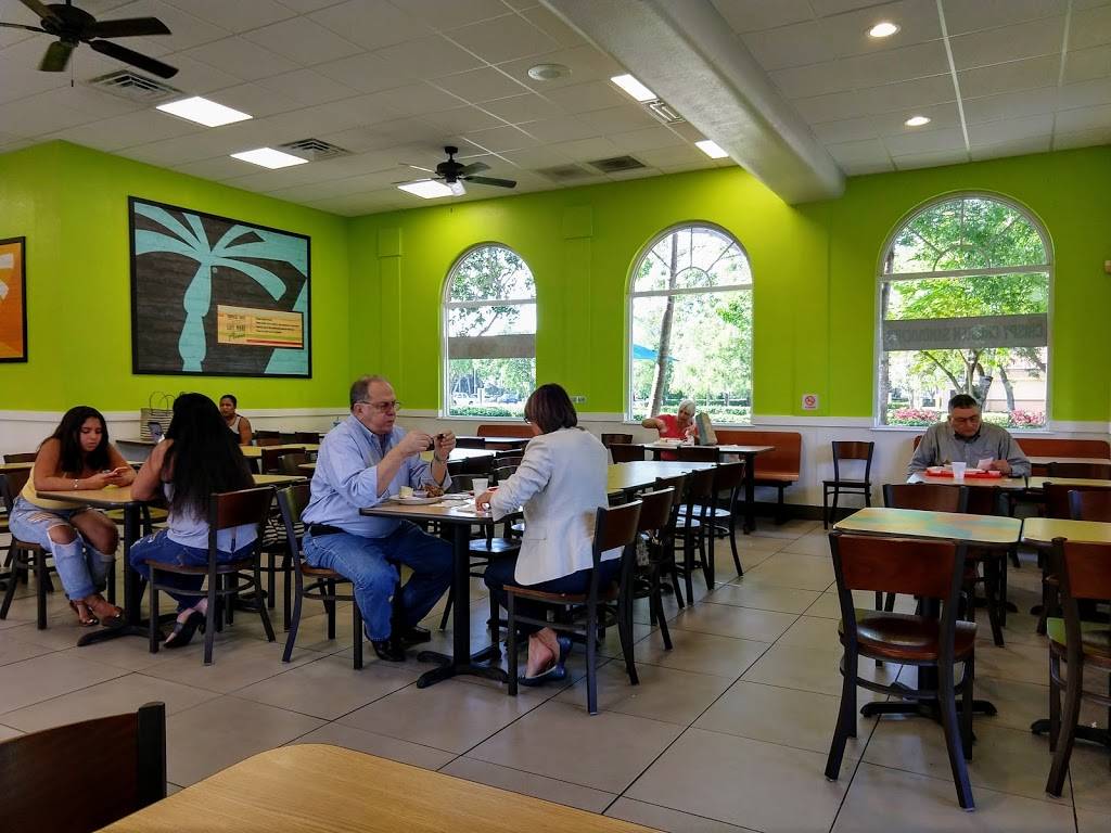 Pollo Tropical | restaurant | 800 N University Dr, Coral Springs, FL 33071, USA | 9543457922 OR +1 954-345-7922