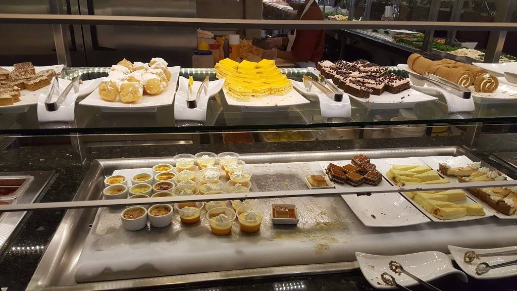 Vegas Seafood Buffet | restaurant | 3525 W Carson St #170, Torrance, CA 90503, USA | 3103718900 OR +1 310-371-8900