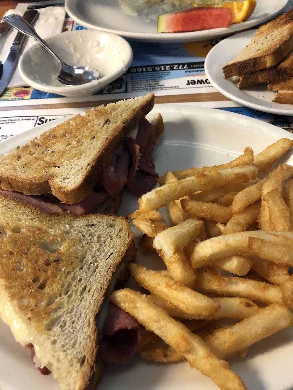 Newport Diner | restaurant | 2677 Forest Hill Blvd Suite 123, West Palm Beach, FL 33406, USA | 5612490558 OR +1 561-249-0558