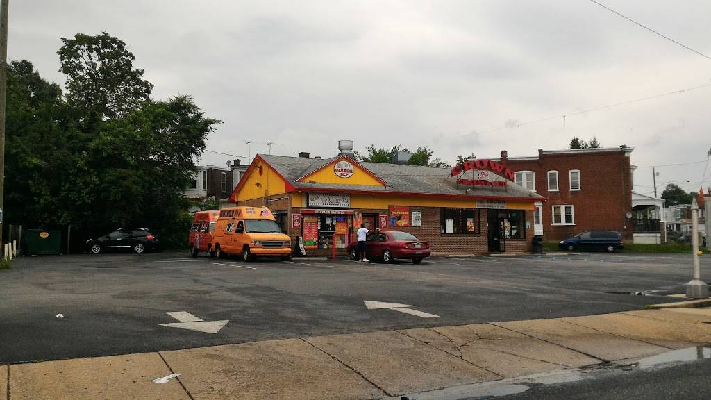 Crown Chicken & Biscuits | restaurant | 2201 Edgmont Ave, Chester, PA 19013, USA | 6108747590 OR +1 610-874-7590
