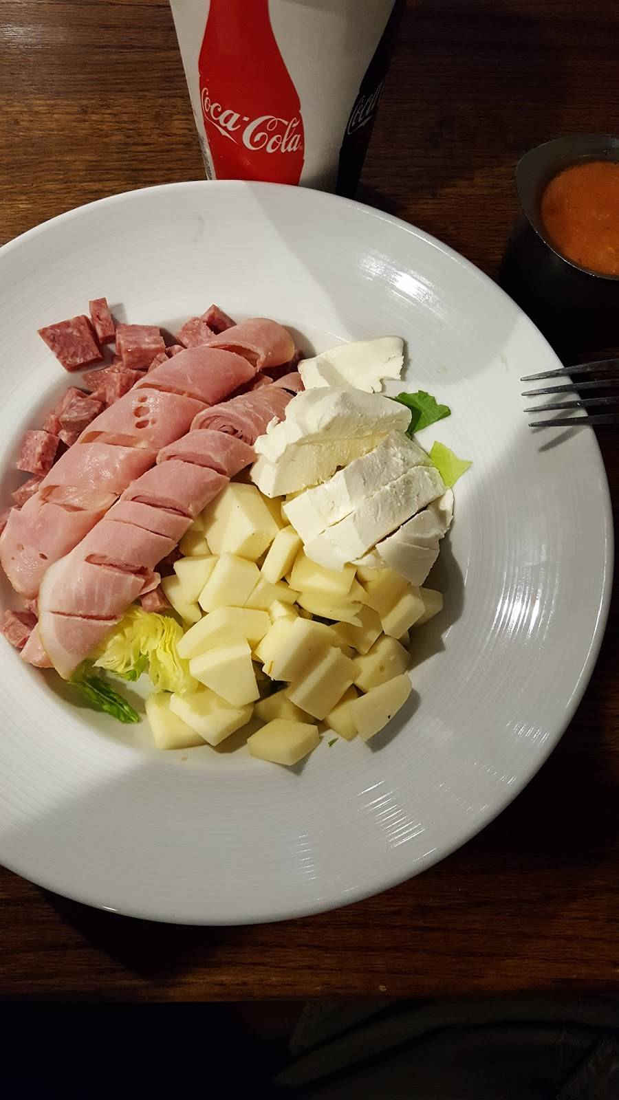 Alfredos Pizza | restaurant | 2403, 1679 Middle Country Rd, Ridge, NY 11961, USA | 6319247713 OR +1 631-924-7713