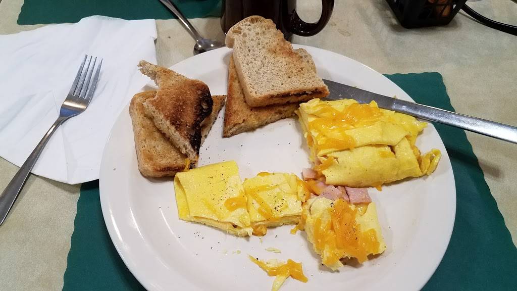 Smileys Old Time Diner | restaurant | 235 W North Lake St, Hancock, WI 54943, USA | 7152493663 OR +1 715-249-3663