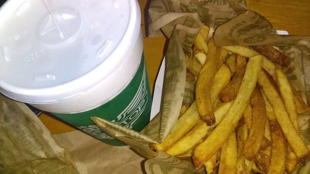 Wingstop | restaurant | 12019 E Carson St, Hawaiian Gardens, CA 90716, USA | 5624029464 OR +1 562-402-9464