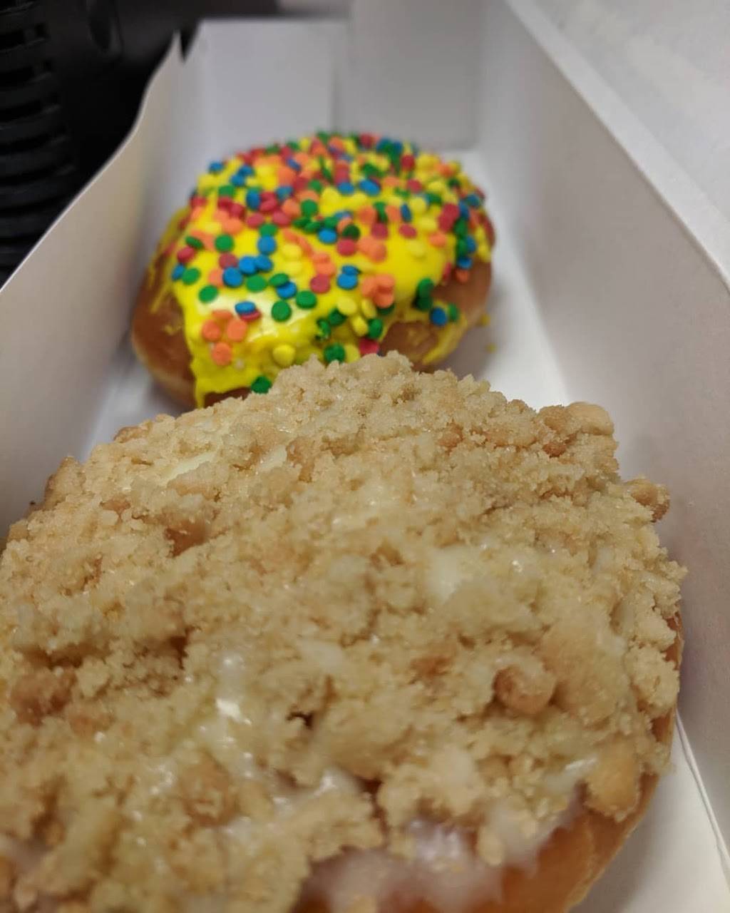 Krispy Kreme | bakery | 7835 Beechmont Ave, Anderson Township, OH 45255, USA | 5133880212 OR +1 513-388-0212