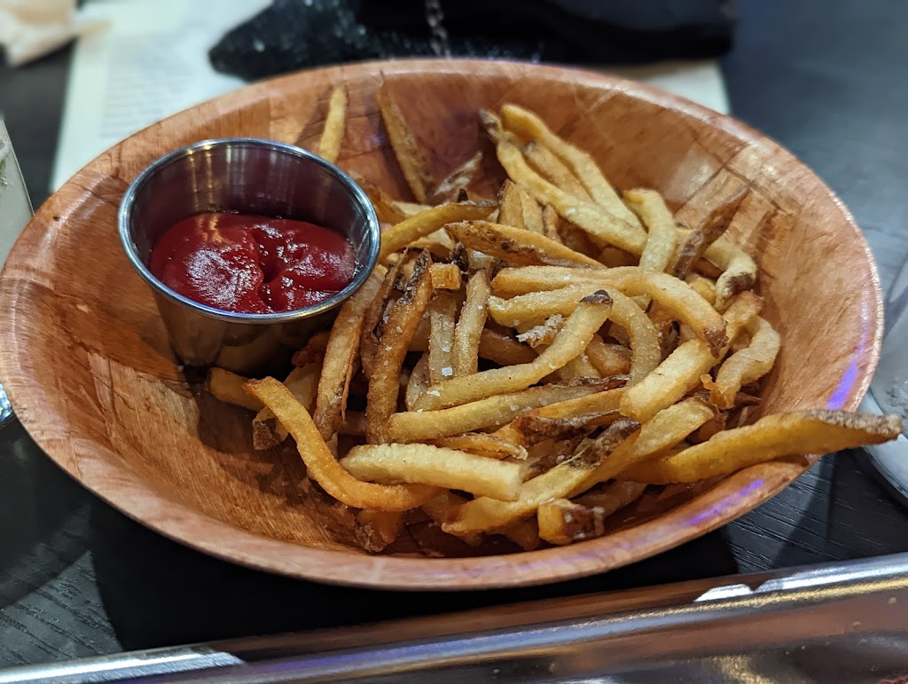 Crescendo Bar and Grill | restaurant | 20711 Wilderness Oak, San Antonio, TX 78258, USA | 2102908633 OR +1 210-290-8633