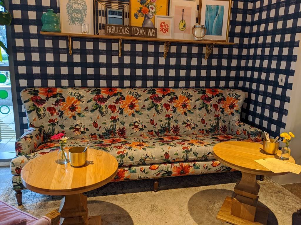 Flower Child | restaurant | 2101 Cedar Springs Rd r100, Dallas, TX 75201, USA | 4699046310 OR +1 469-904-6310