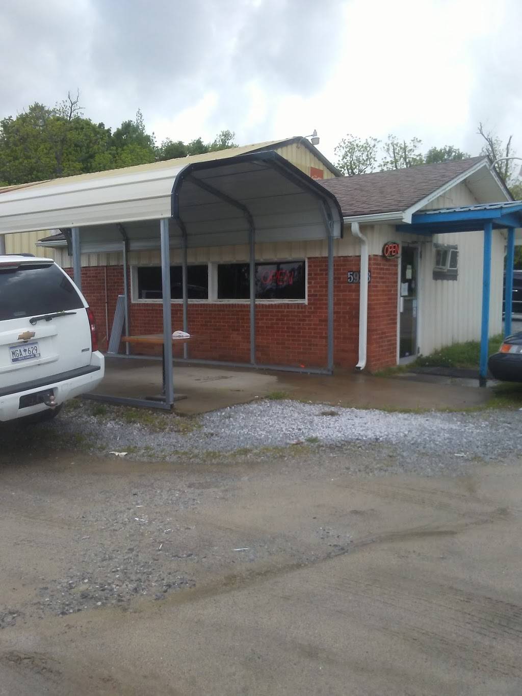 Johns Country Cooking Cafe | restaurant | 5923 Hwy 28 S, Iva, SC 29655, USA | 8643487222 OR +1 864-348-7222